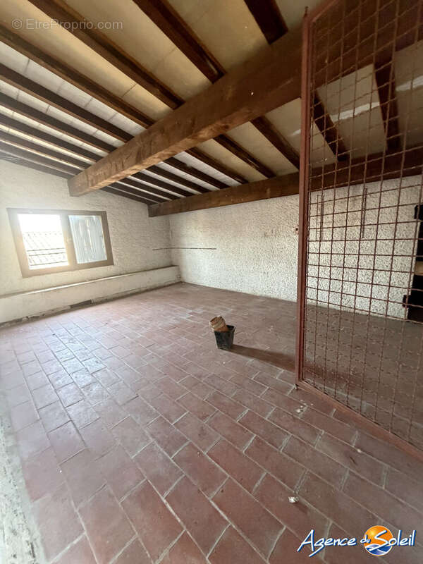 Maison 144 m² à Lezignan-Corbieres  - photo 8