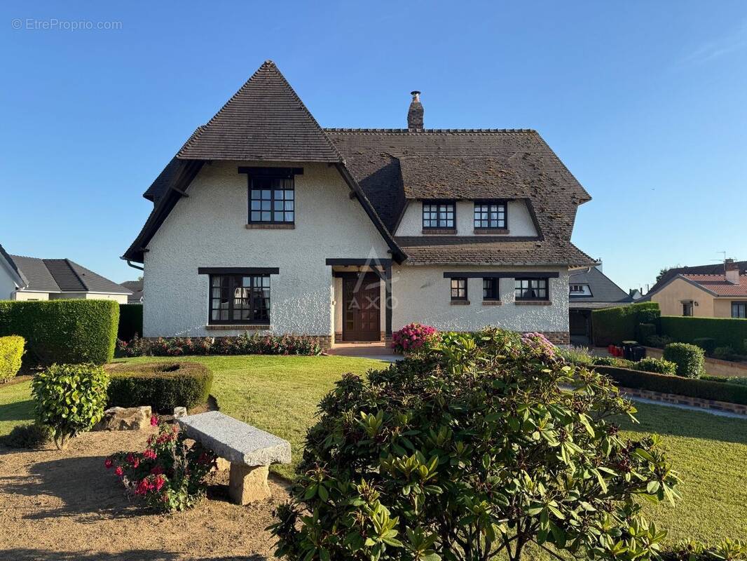 Maison à SAINT-NICOLAS-D'ALIERMONT