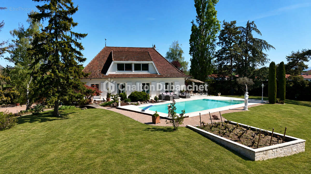 Maison Ouches 210 m2 - photo 2