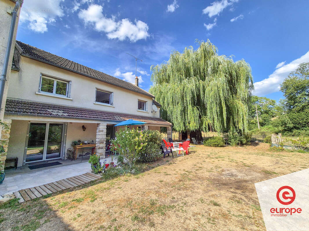 Maison 6 pièces de 149m2 avec jardin à Nuars - photo 18