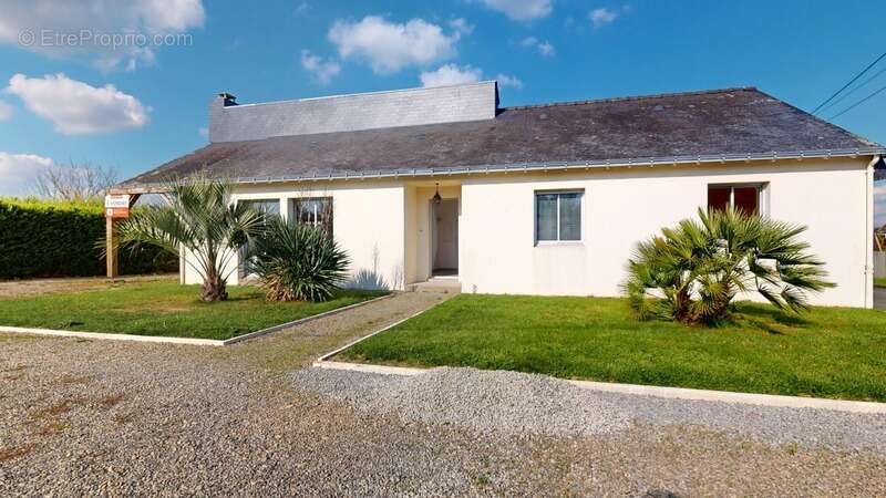 Maison à SAINT-MARS-DU-DESERT