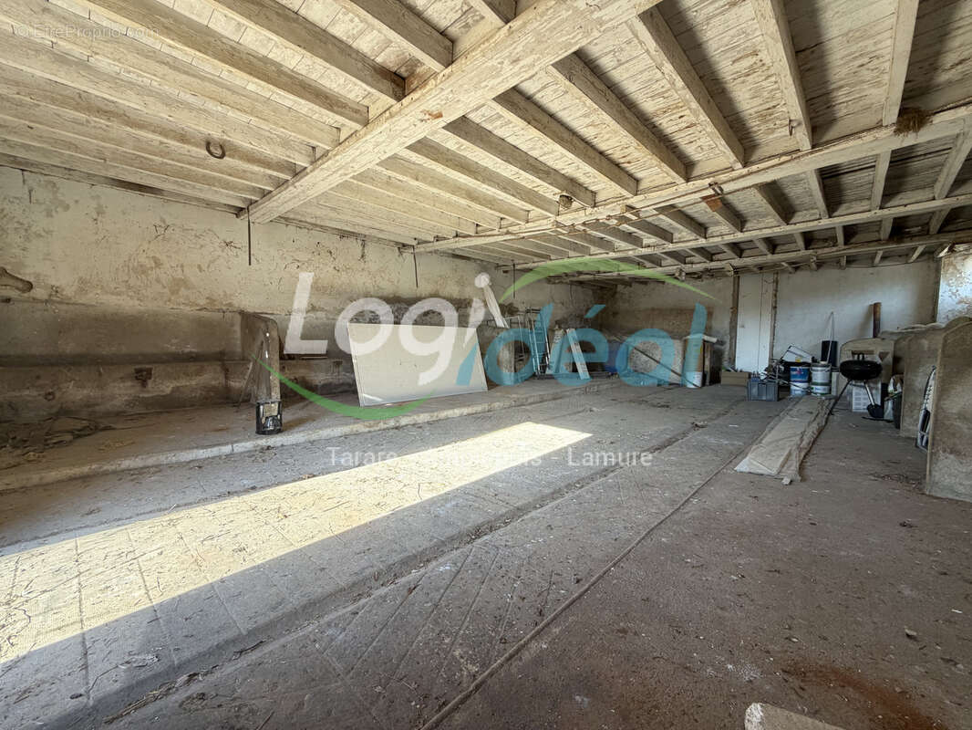 Grange en pierre à réinventer   Un projet unique entre charme de l'ancien et potentiel exceptionnel - photo 4