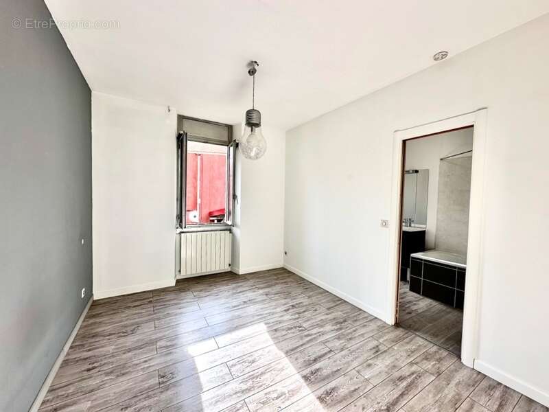 Appartement à MARSEILLE-10E
