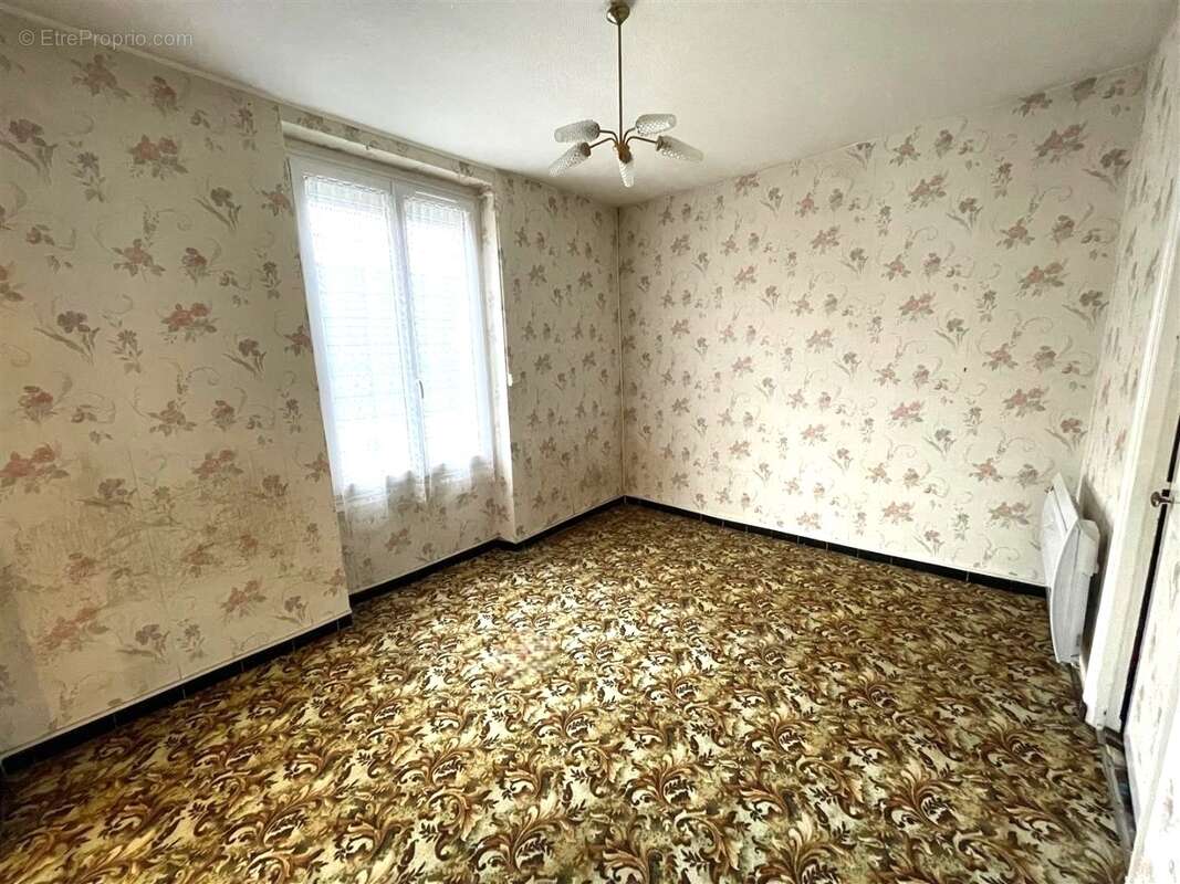 Maison à FONTENAY-TRESIGNY