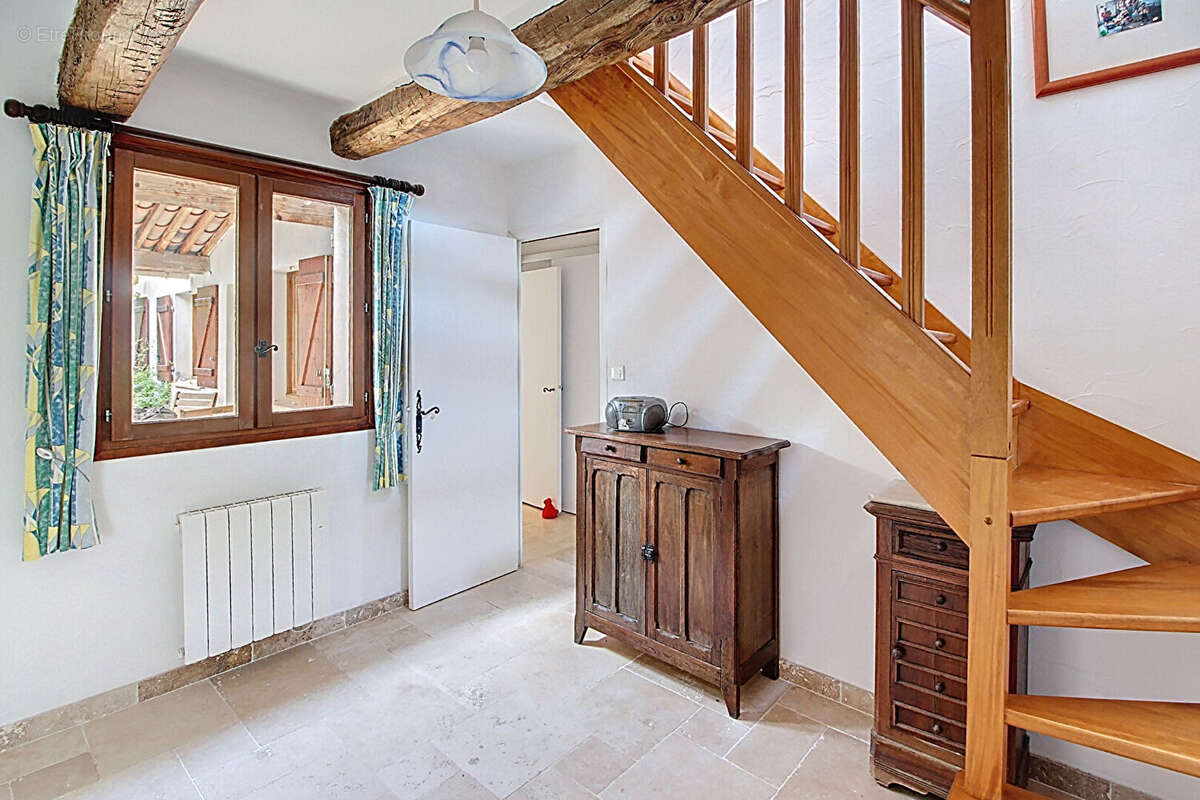 Maison à LORGUES