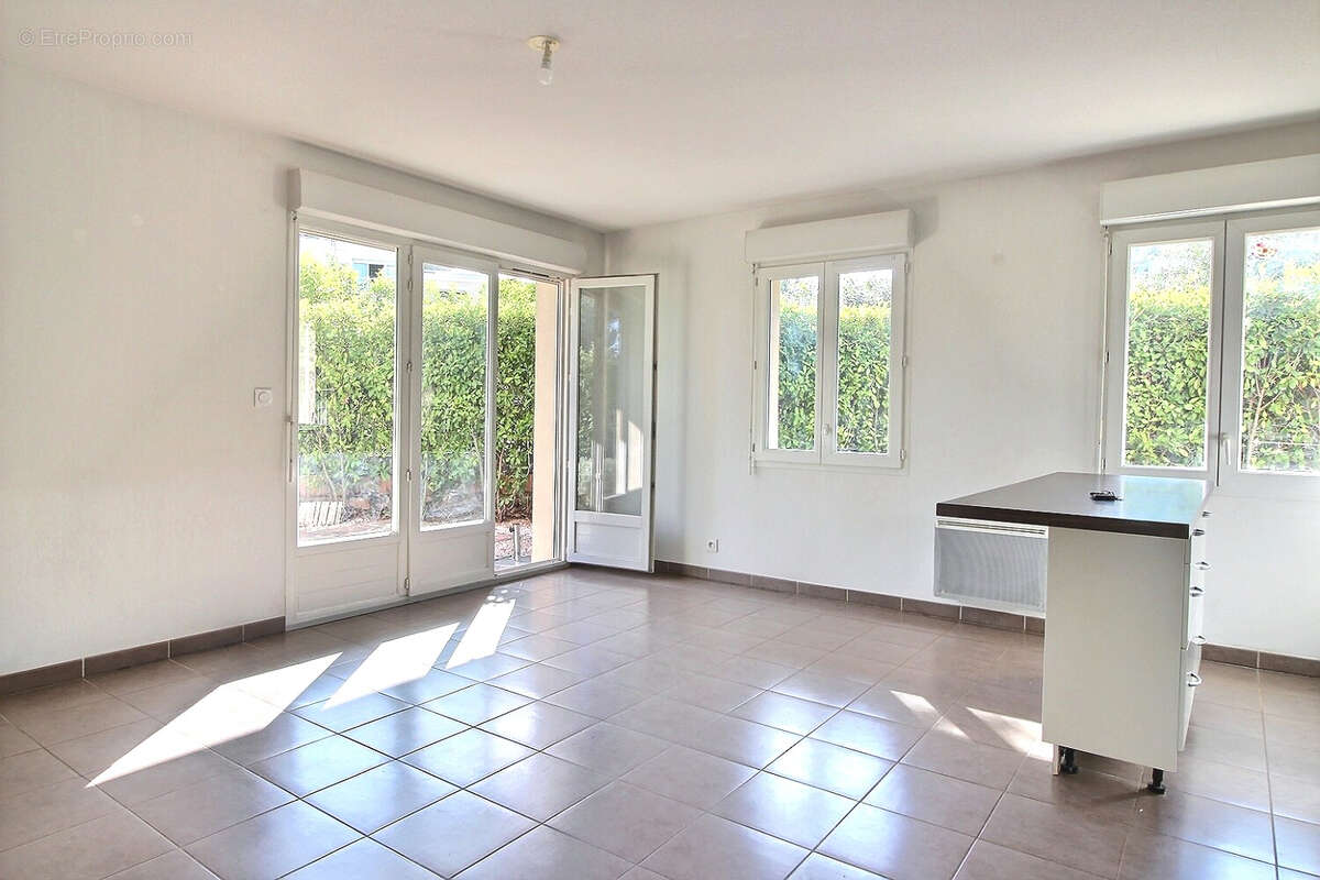 Appartement à LE LUC