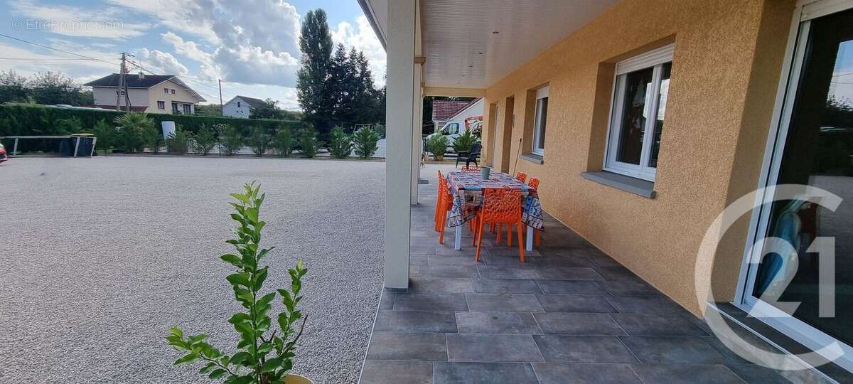 Maison 98 m² à Bruailles  - photo 10