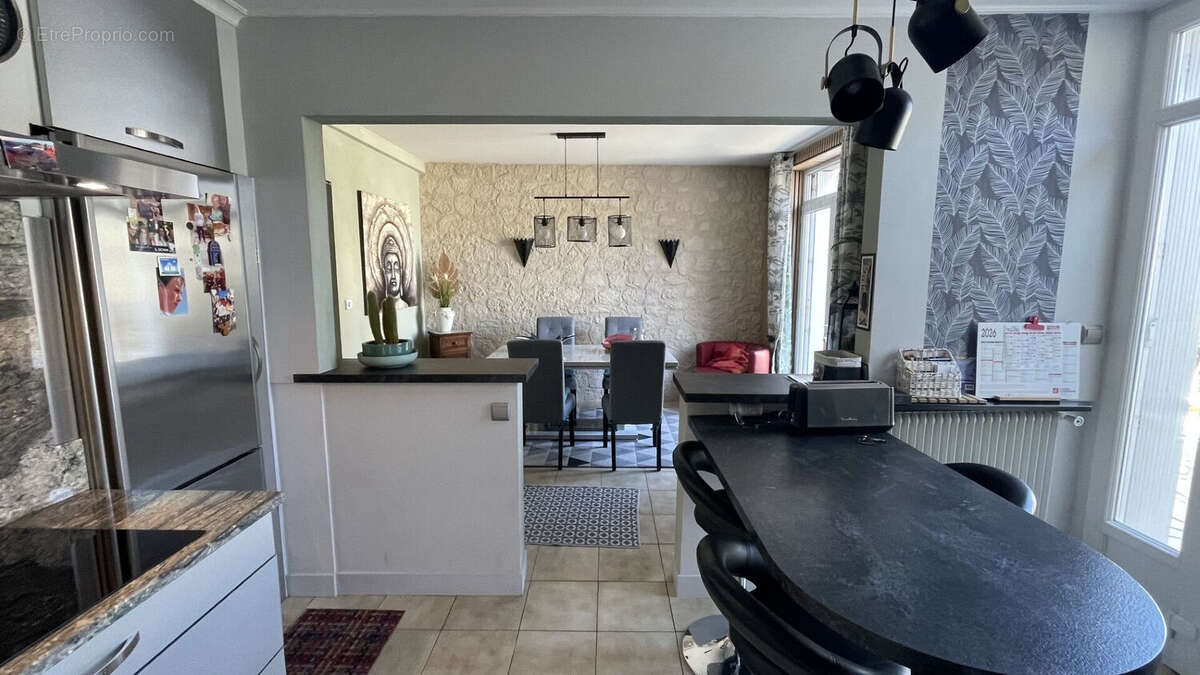 Maison Romorantin Lanthenay 10 pièce(s) 173.71 m2 - photo 8