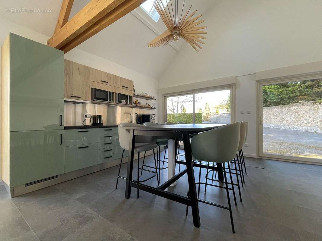 Maison à BRIIS-SOUS-FORGES