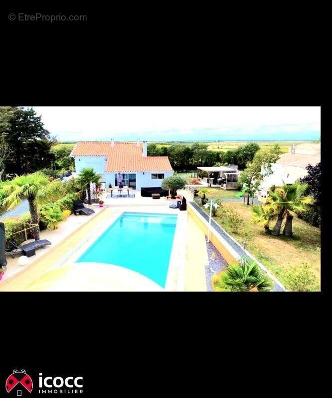 Maison 136 m² à Saint-Michel-En-L'herm  - photo 5