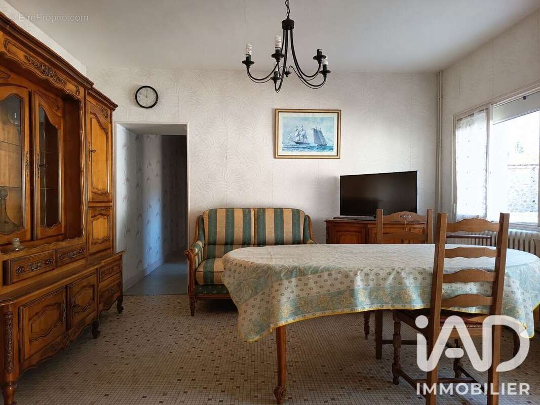 Photo 3 - Maison à CHINON