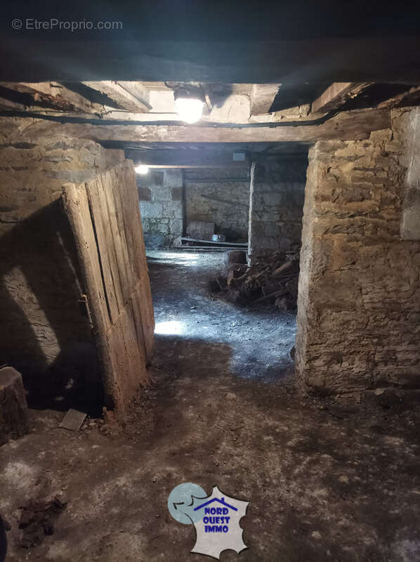 Maison à COUTERNE