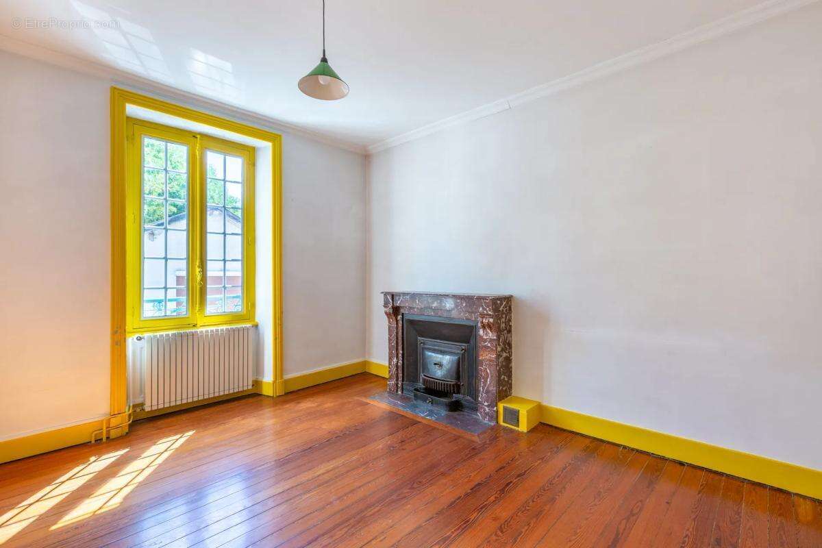 Charmante maison Bourgeoise de 8 pièces de 251 m² avec annexes - photo 13