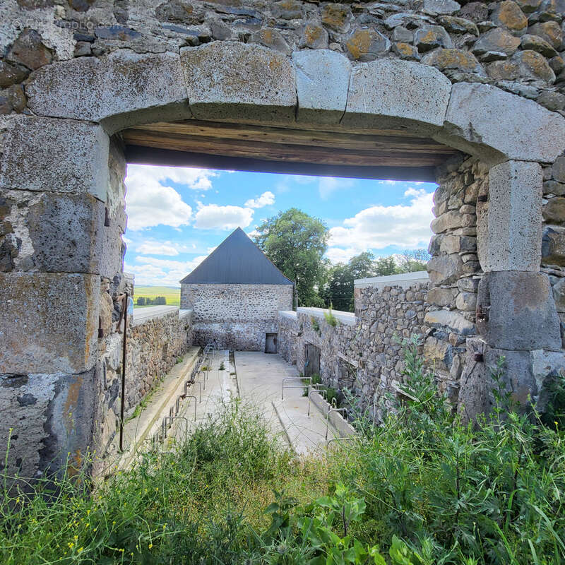 Maison en pierres avec ancienne grange - photo 29