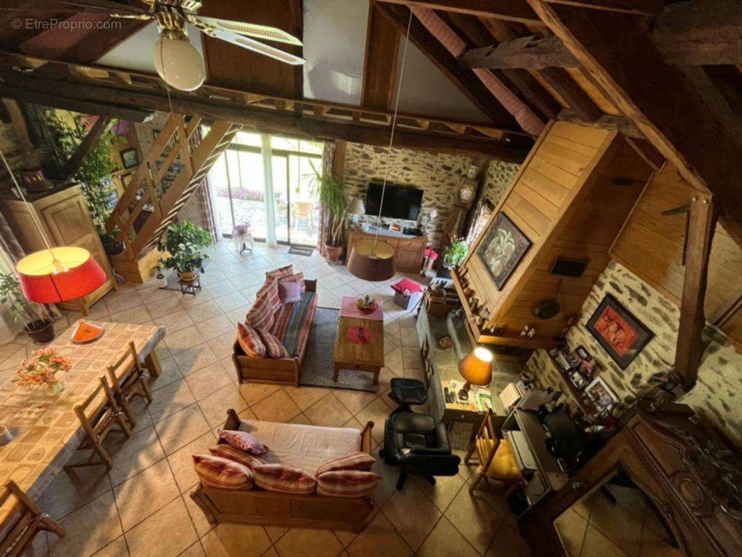 Maison à SAINT-LAURENT-LES-TOURS