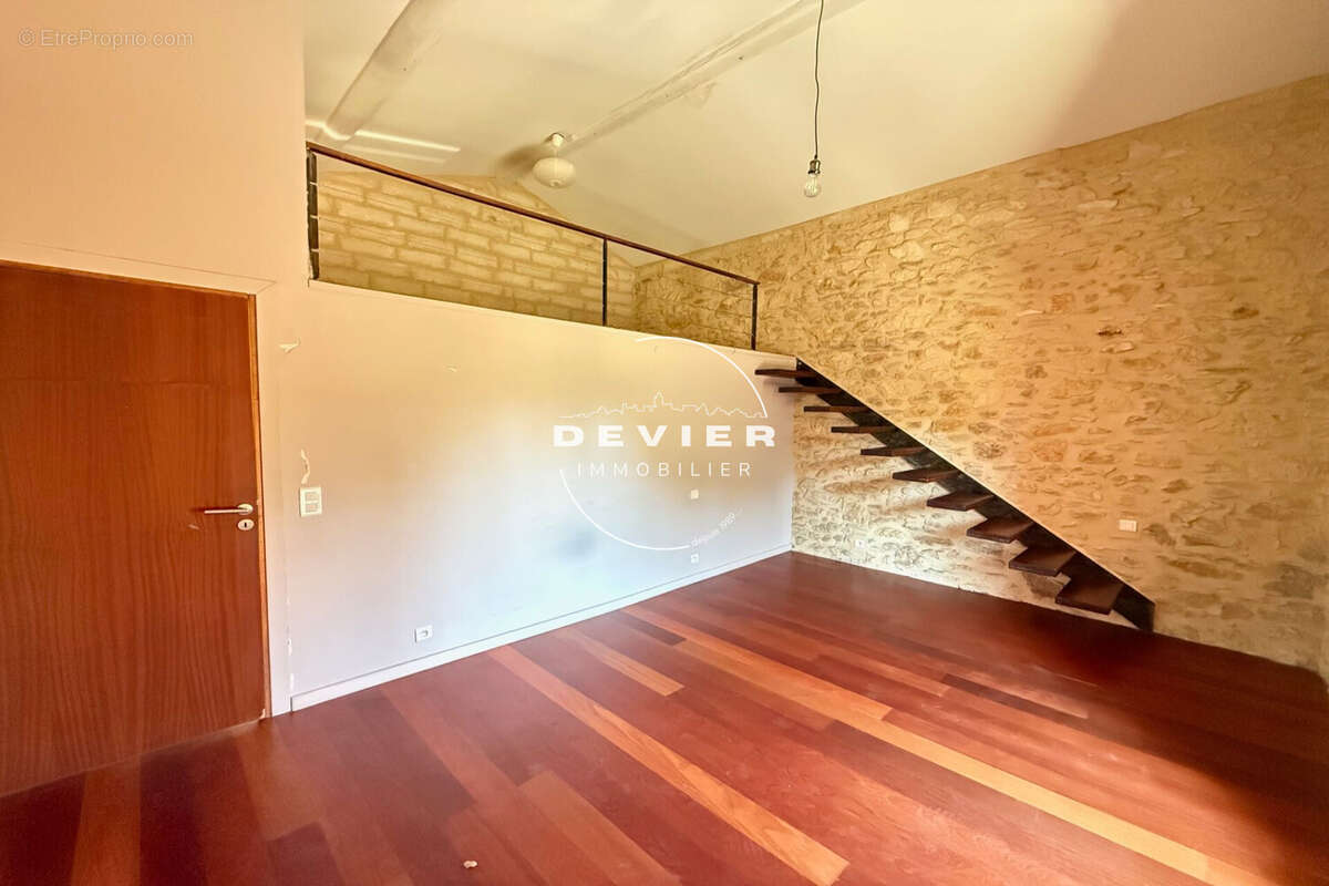 Maison 150 m² à Castries  - photo 9