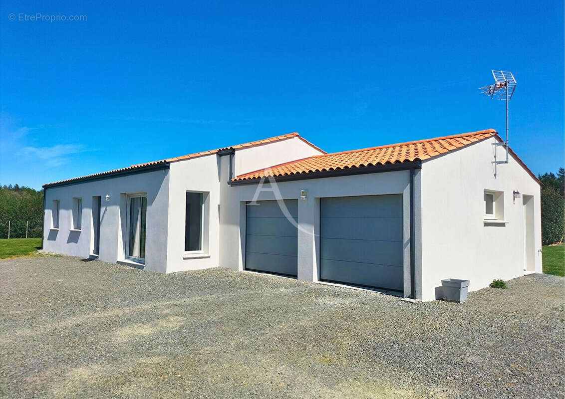 Maison à BEAUVOIR-SUR-MER