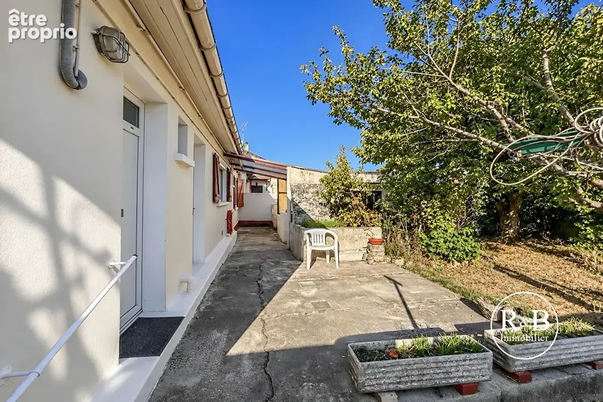 Maison Les Clayes Sous Bois 4 pièce(s) 65.70 m2 - photo 11