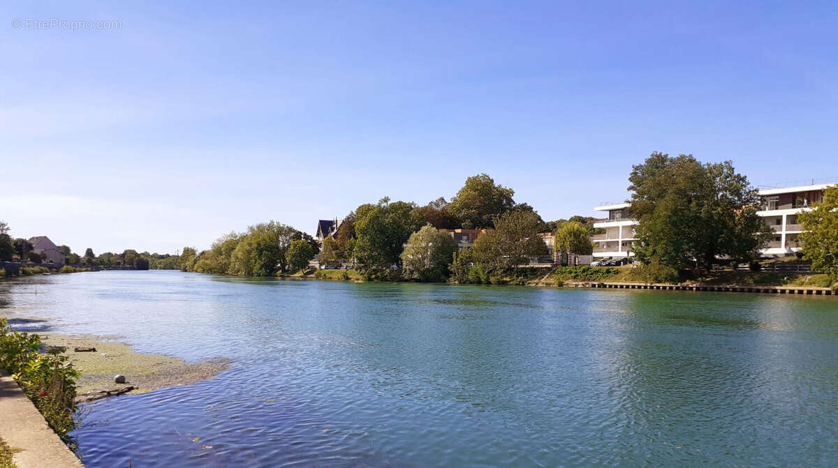 Appartement à POMPONNE