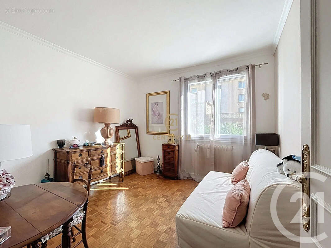 Appartement à LYON-8E