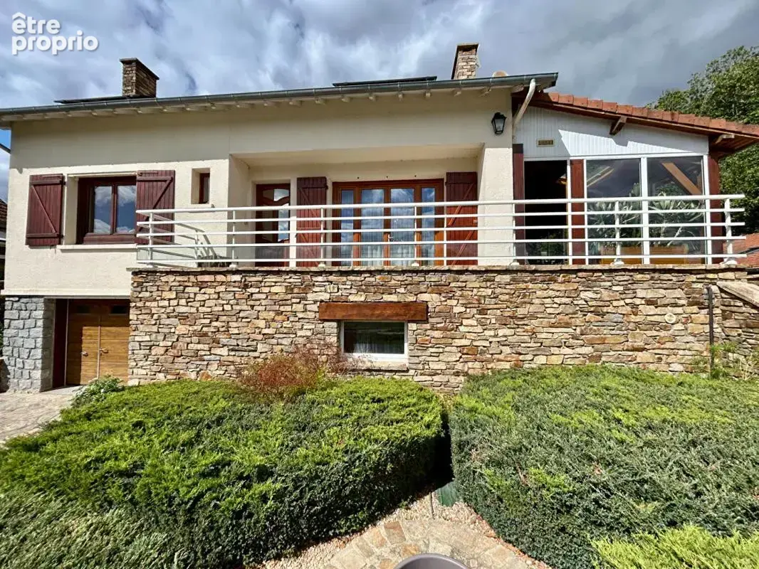 Maison à BUSSIERE-GALANT