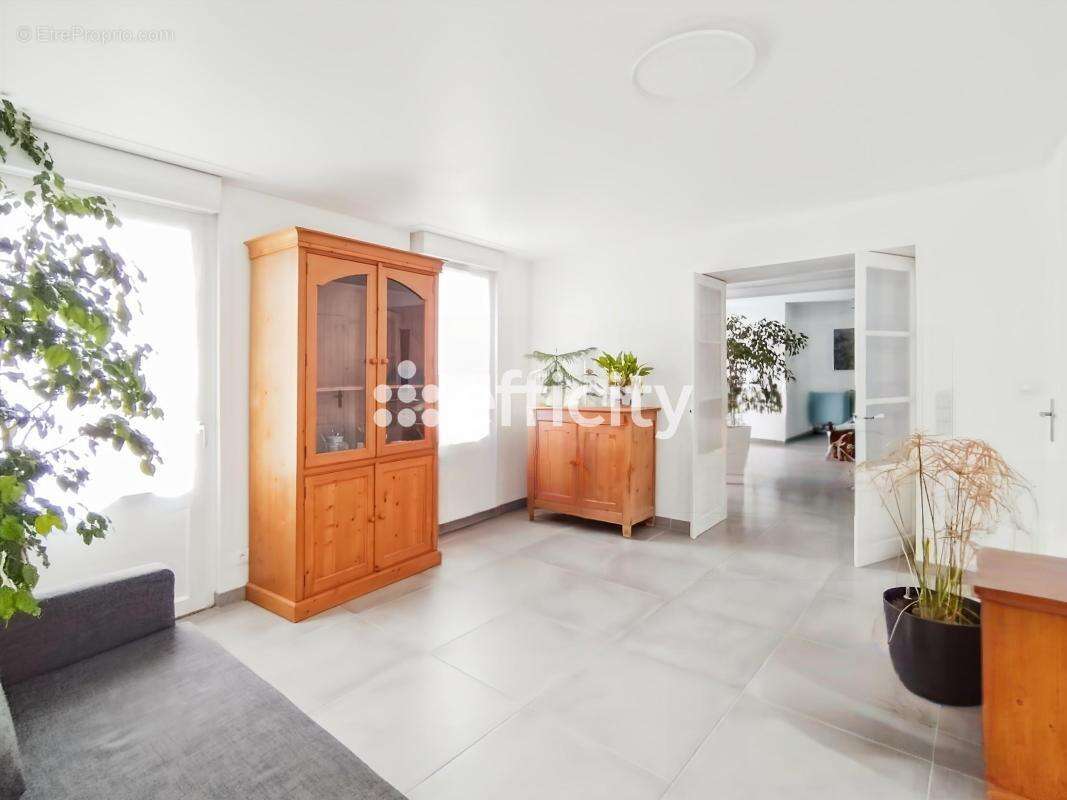 Maison 160 m² à Aigrefeuille-D'aunis  - photo 5
