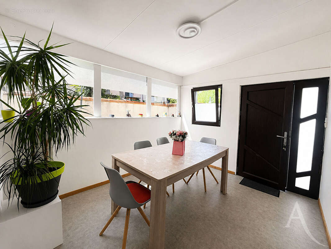 Saint-Cyprien Village ? Maison de caractère avec appartement indépendant et fort potentiel - photo 12