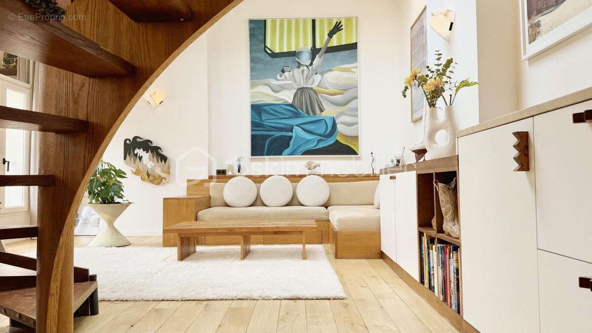 Appartement à PARIS-3E