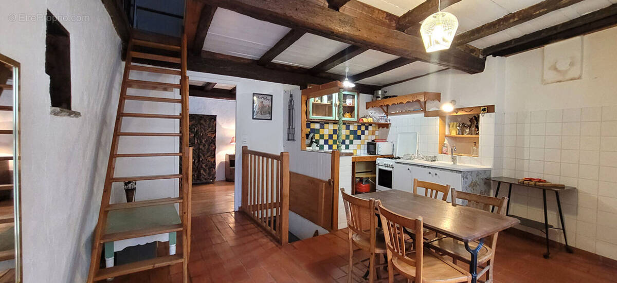 Maison à VIVIERS
