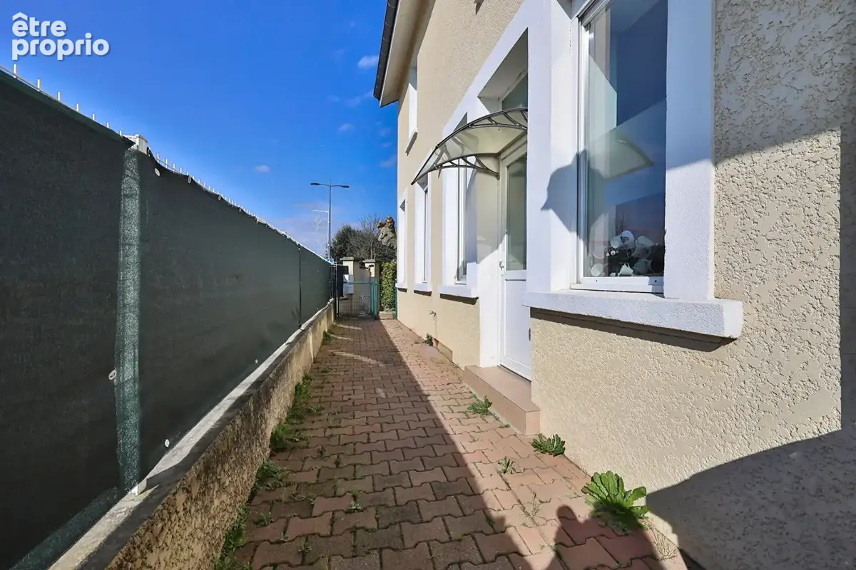 Retour à la vente suite à un refus de prêt -saint-maurice-de-beynost ? la côtière ? maison t4 duplex + t3 indépendant loué ? rés - photo 18