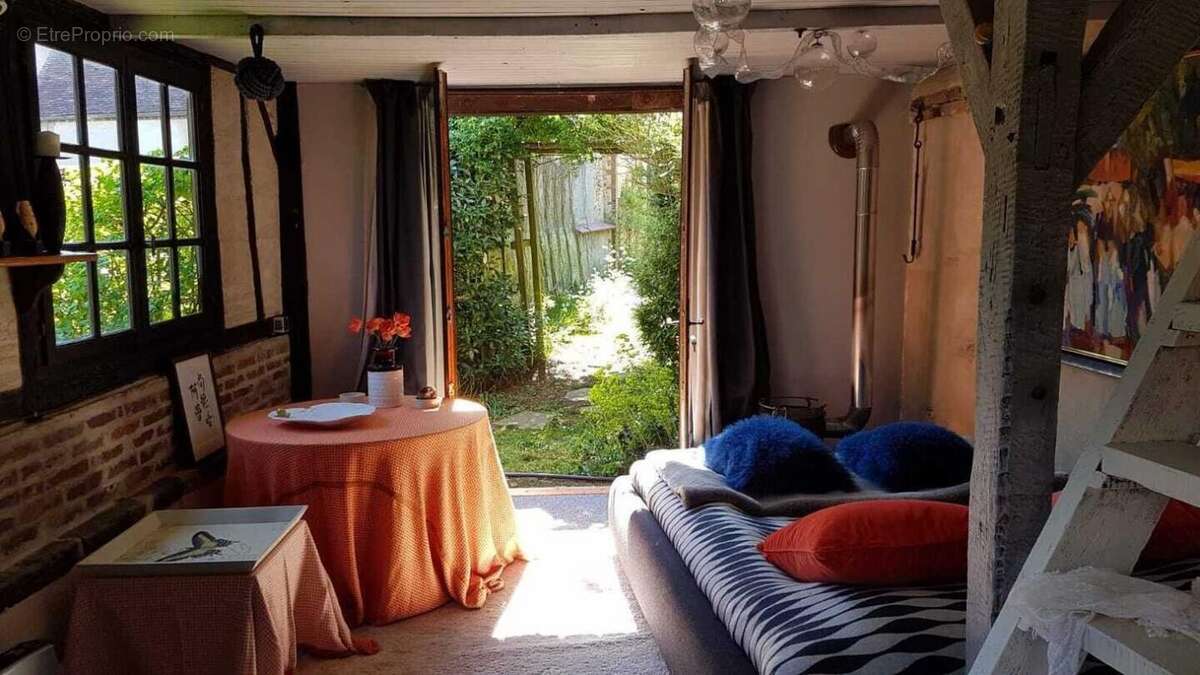 Maison à CHATEAUNEUF-EN-THYMERAIS