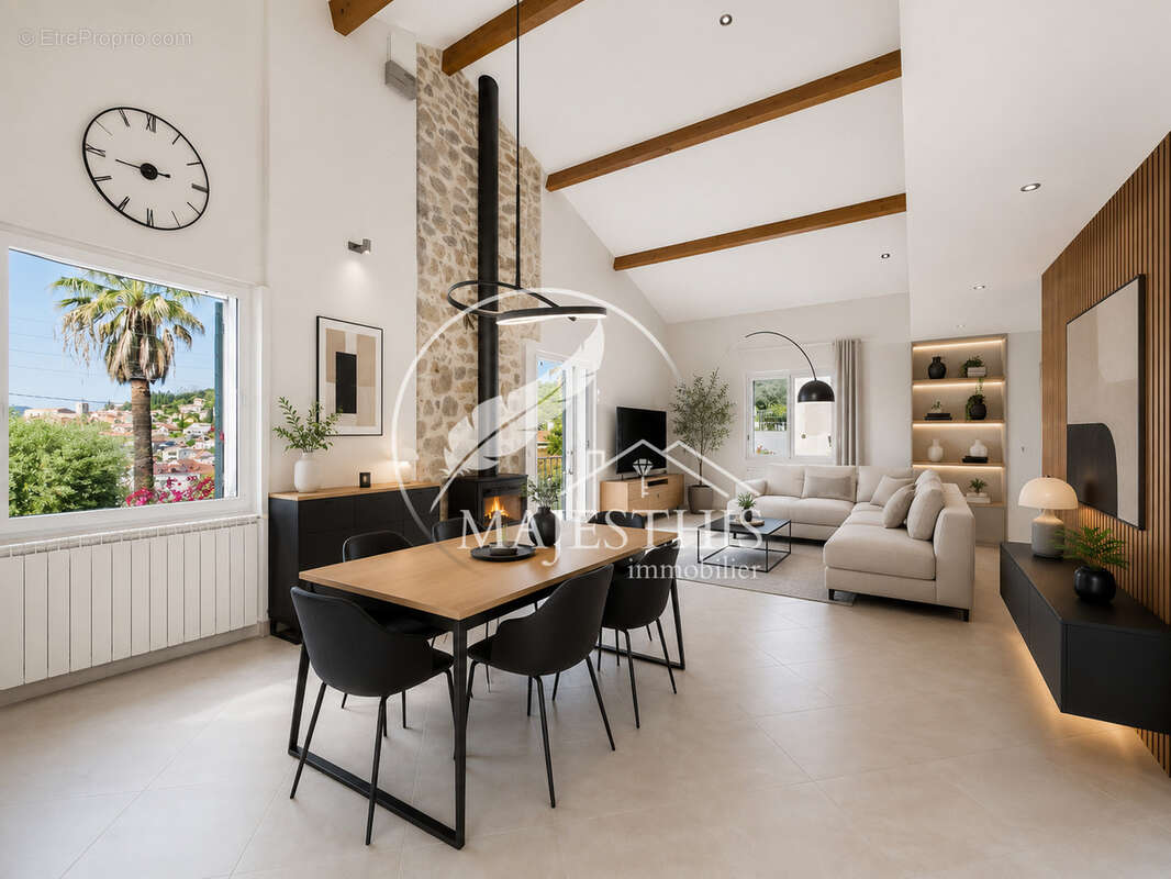 Maison à HYERES