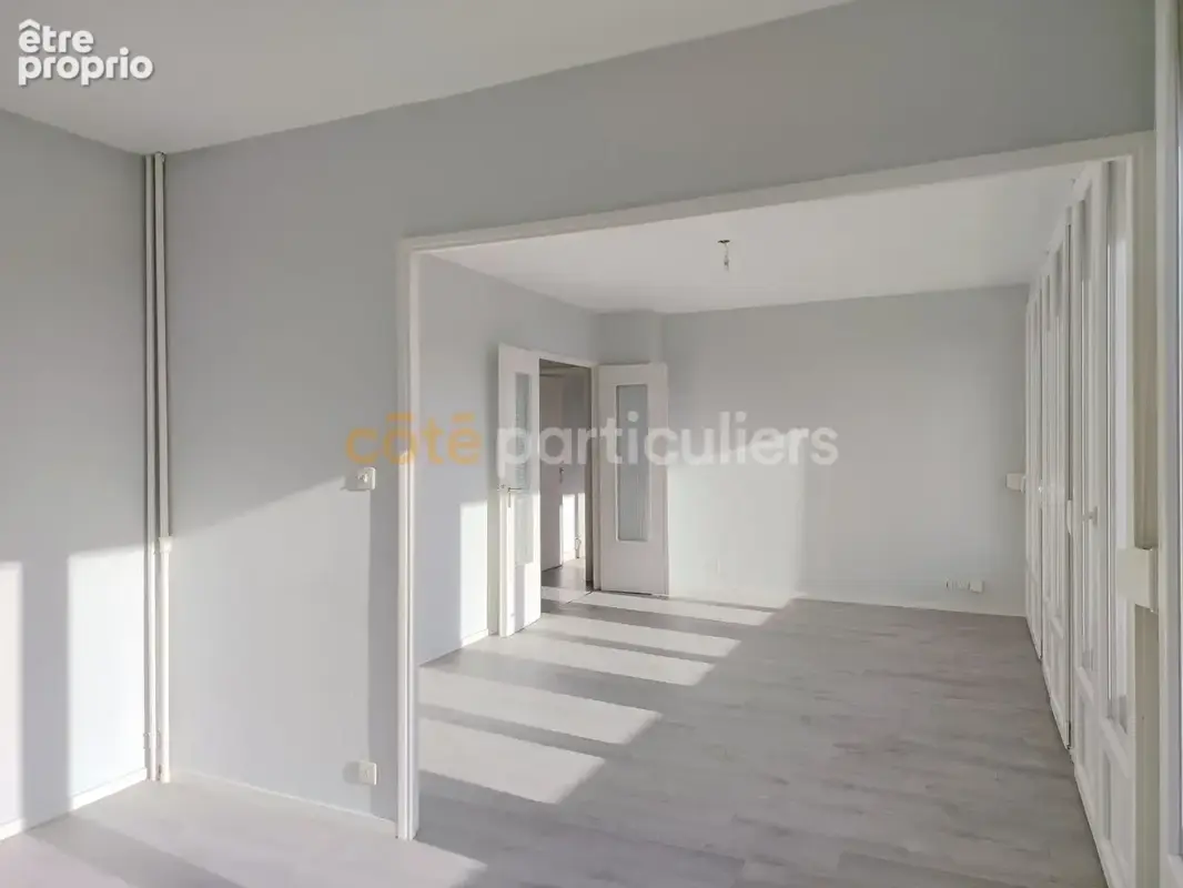 CHENÔVE - Appartement T3 de 77 m² - lumineux avec balcon - photo 3
