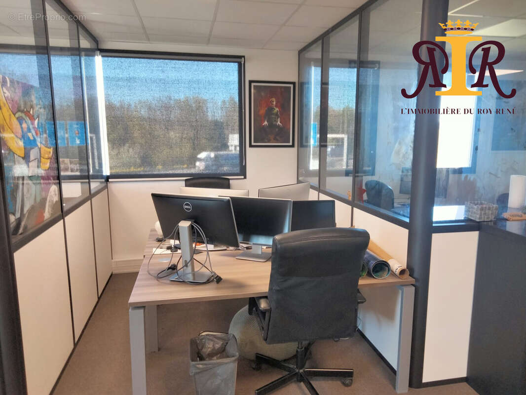 Commerce à CHATEAUNEUF-LE-ROUGE