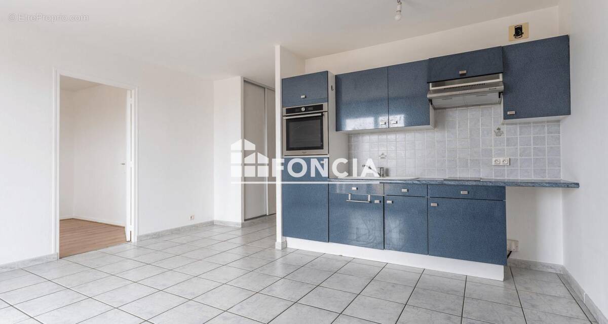 Appartement à CHILLY-MAZARIN