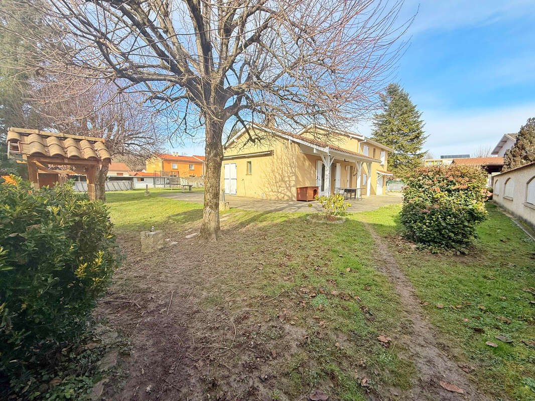Maison à PRIAY
