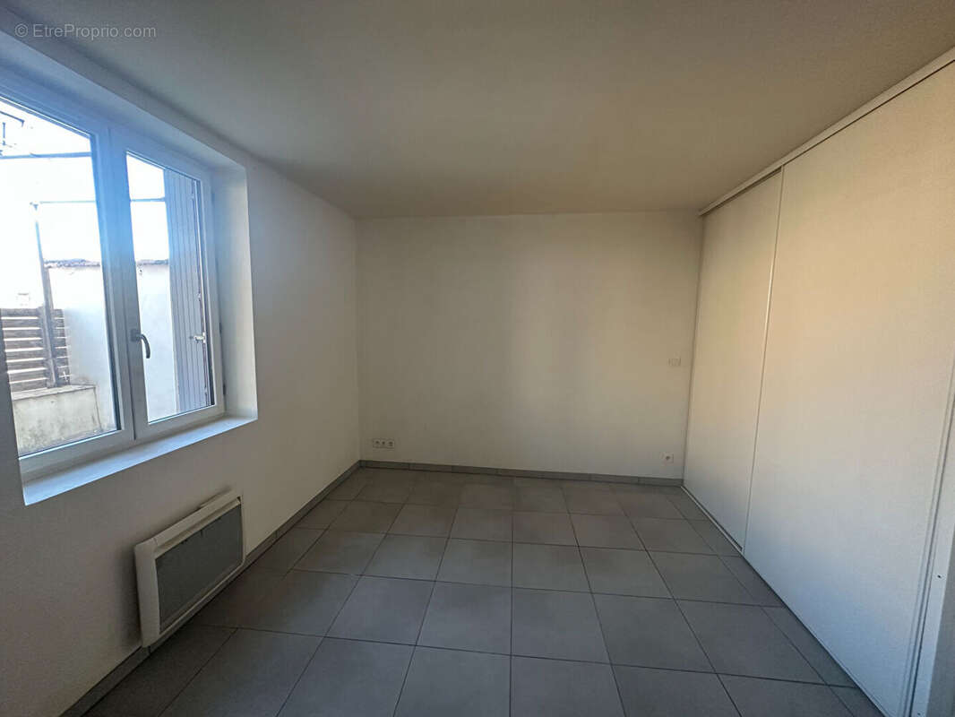Appartement à MEYRARGUES