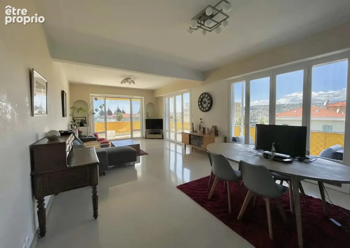 CIMIEZ - Appartement 4 pièces de 99m2 terrasse vue mer - photo 4