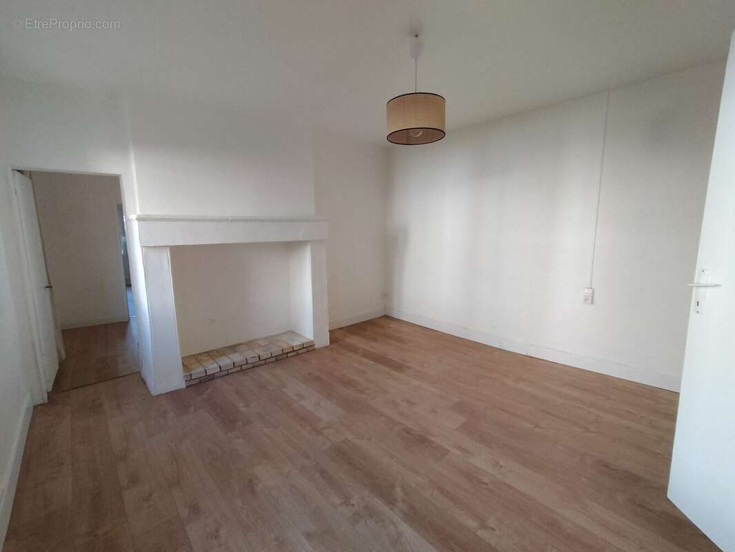 Maison à VOUVRAY-SUR-LOIR