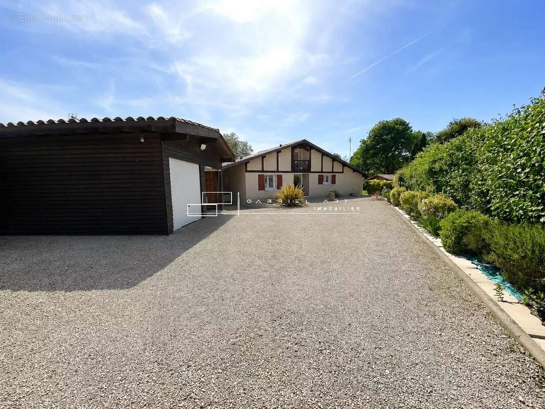 Maison à TOSSE