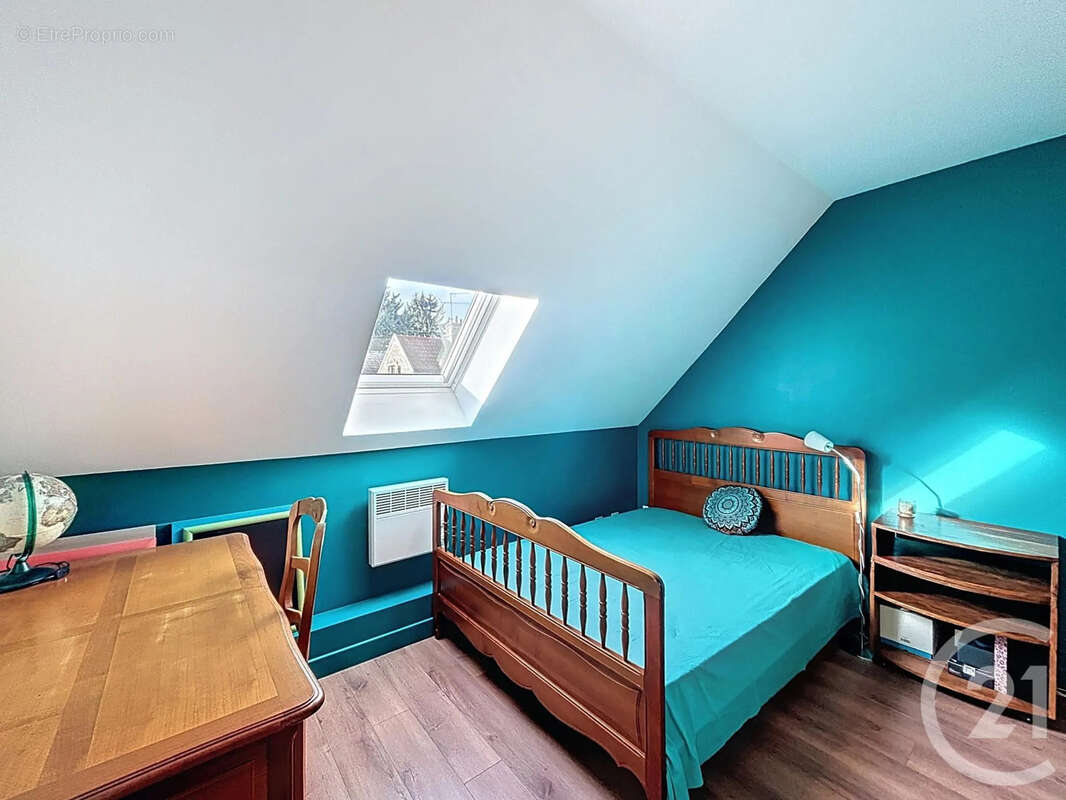 Maison à SAVIGNY-LE-TEMPLE