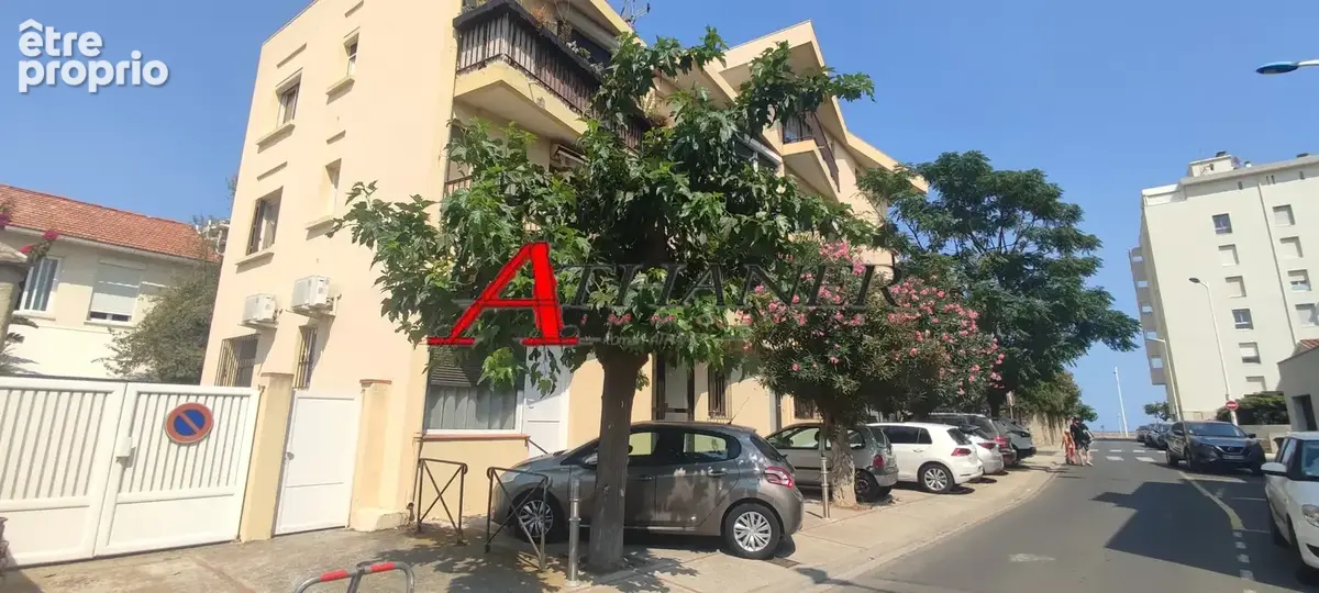 Appartement T1 d'angle à 200m de la plage + balcon - photo 4