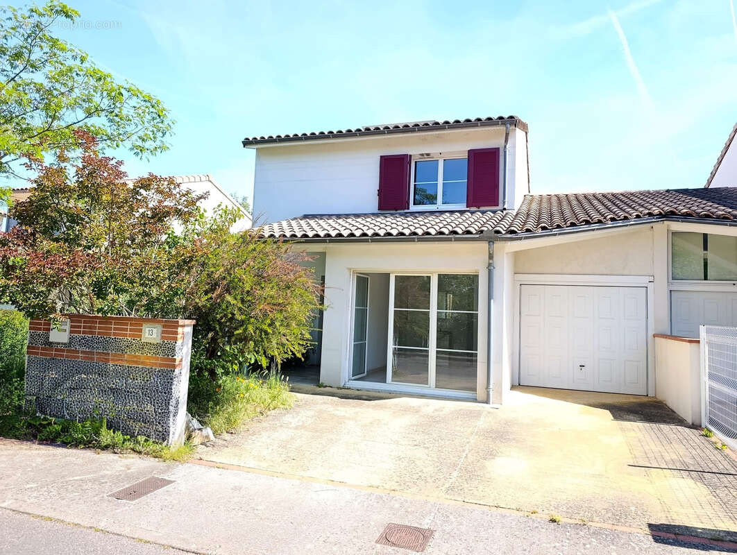 Maison à FROUZINS