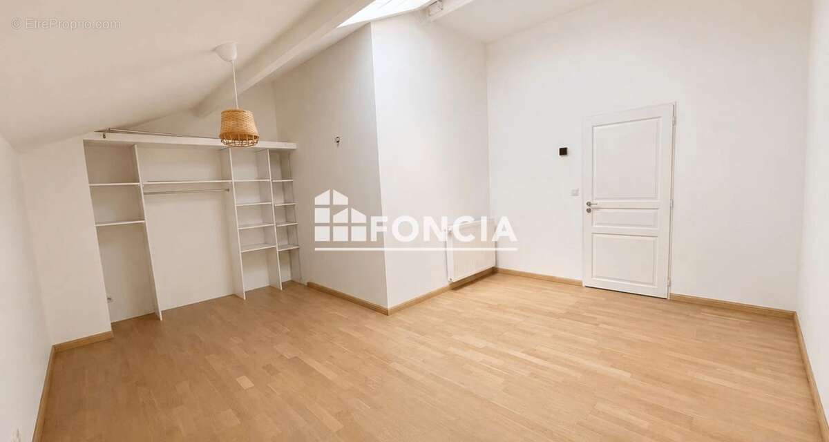  villefranche-sur-saône – t3 duplex 94 m² avec terrasse plein sud et garage - photo 8