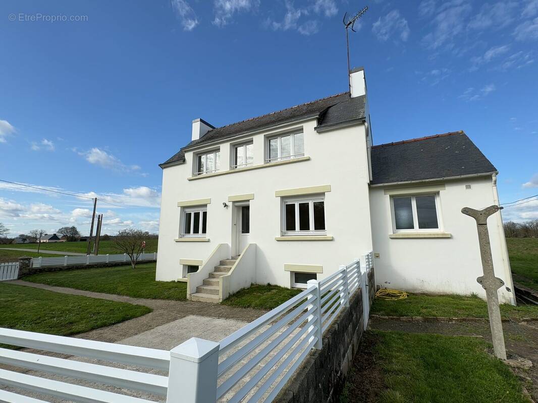 Maison à RIEC-SUR-BELON