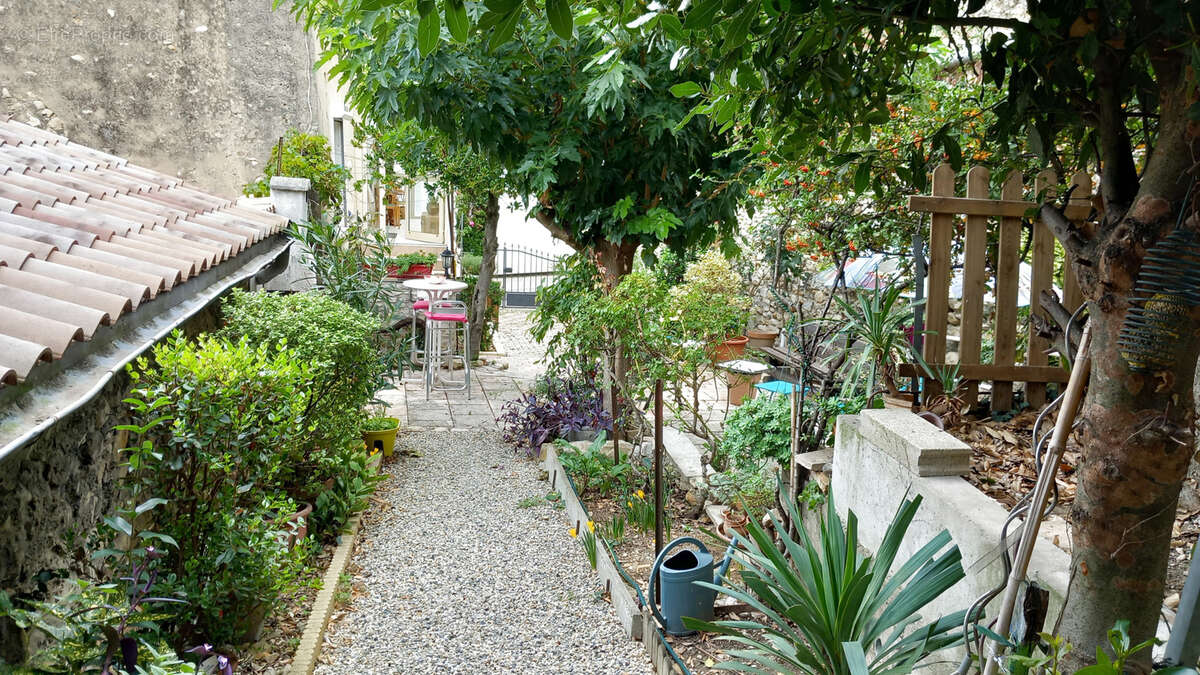 Maison à LA COUCOURDE