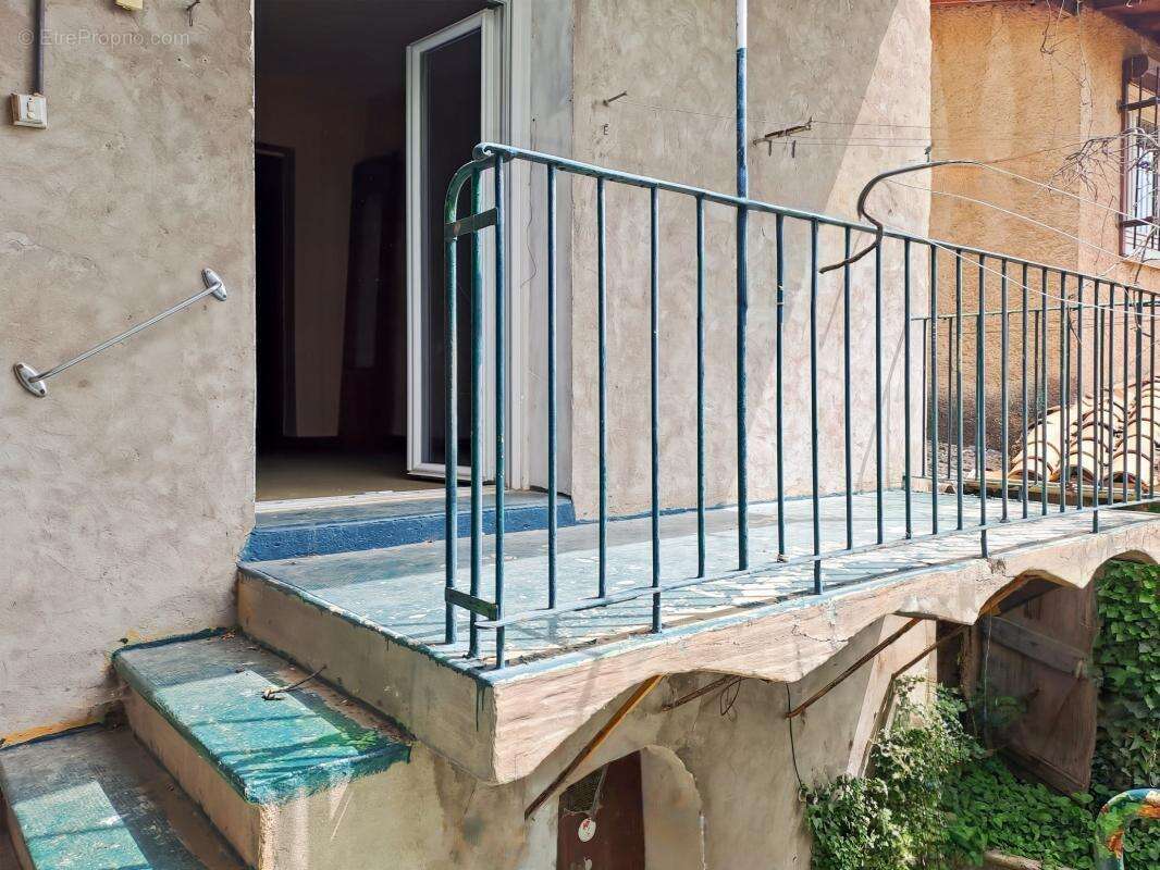 Appartement avec jardinet attenant centre village de Volonne - photo 4