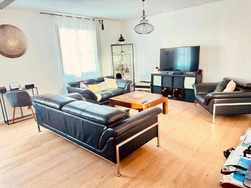 Photo 1 - Maison à SAINT-DENIS