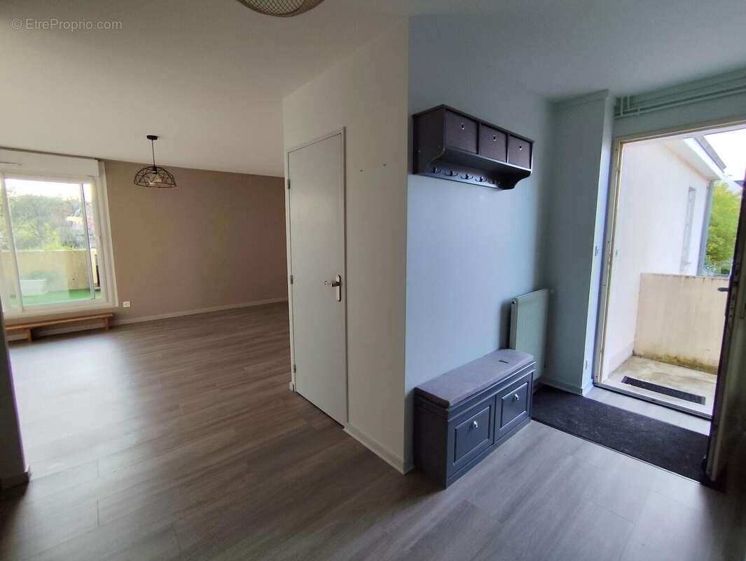 Photo 3 - Appartement à AVRILLE