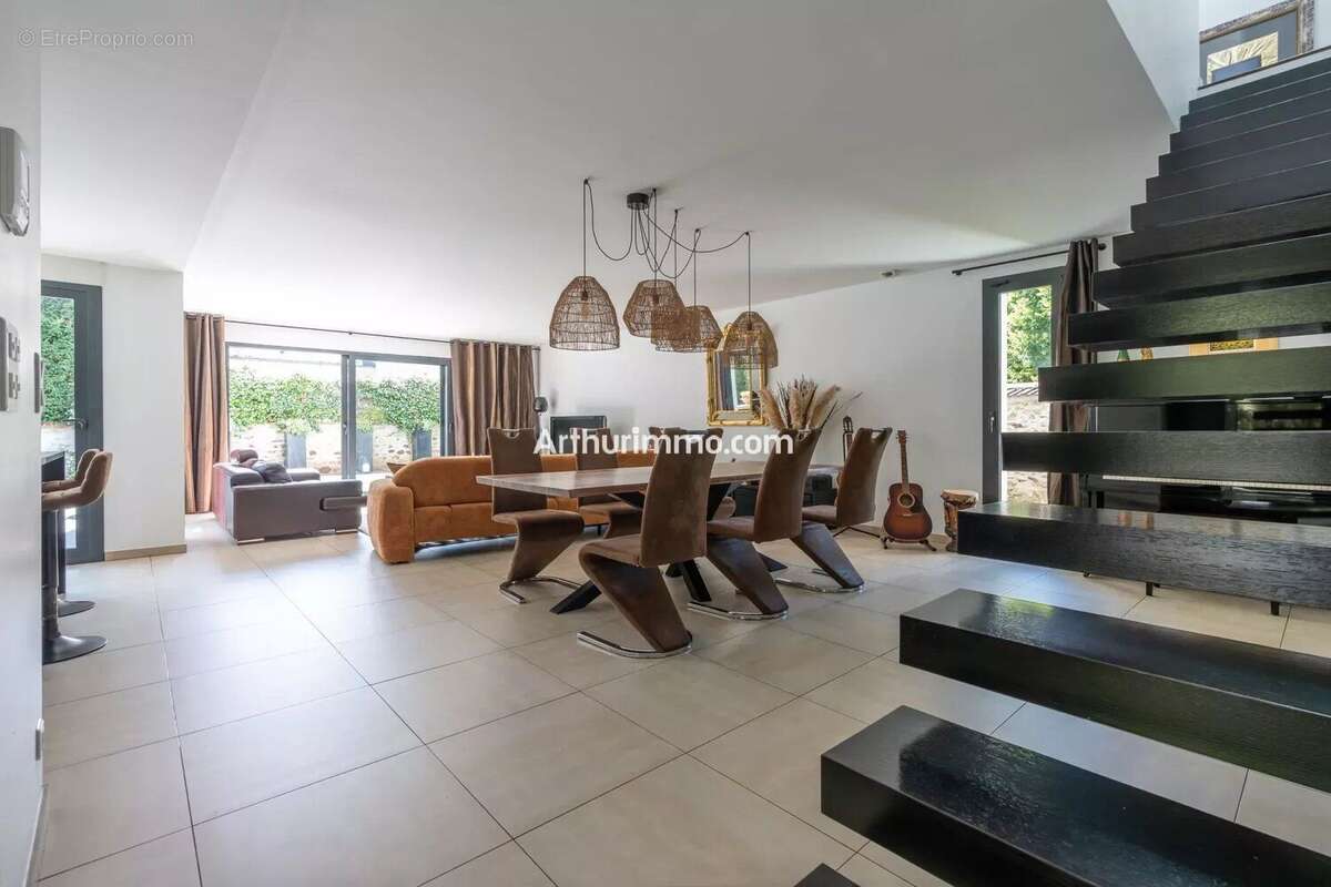 Maison à SUCY-EN-BRIE